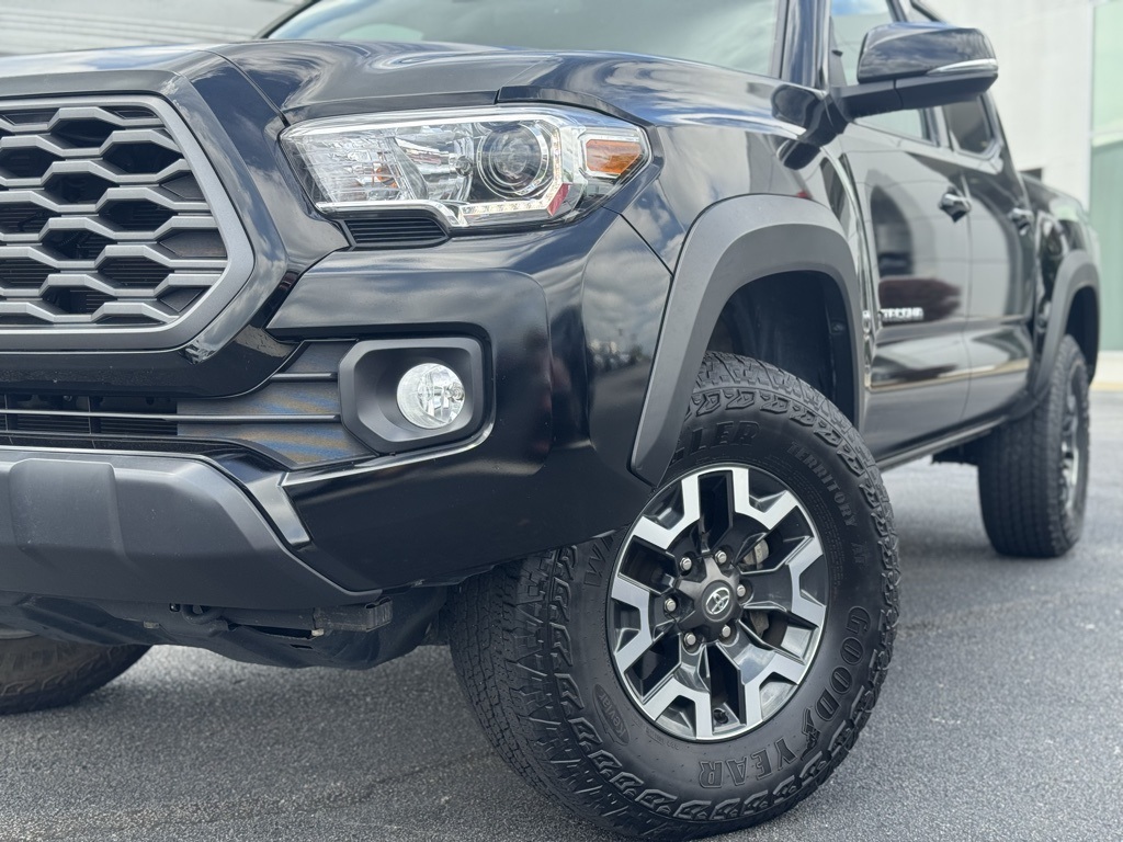 2023 Toyota Tacoma TRD Off-Road V6 photo 4