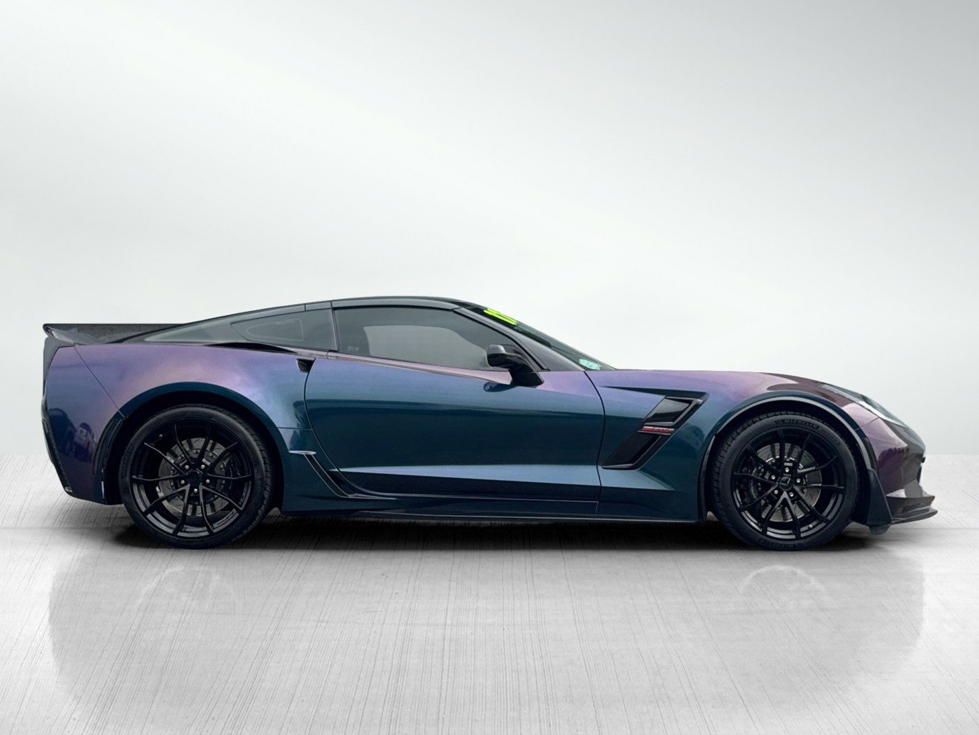 2017 Chevrolet Corvette Grand Sport 2LT photo 3