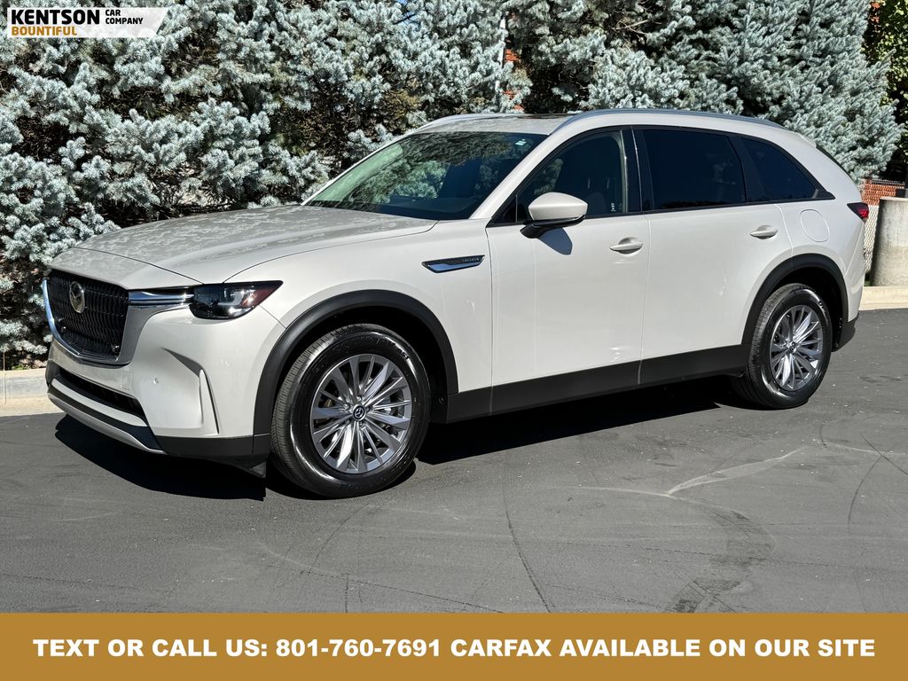 2025 Mazda CX-90 Preferred Package's photo