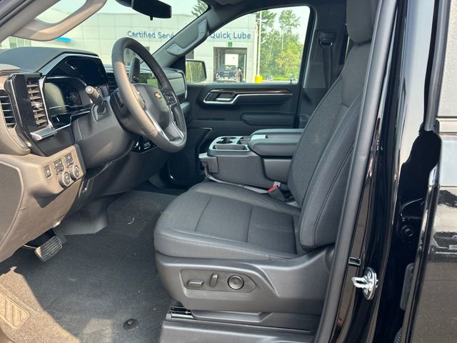 2025 Chevrolet Silverado 1500 LT photo 9