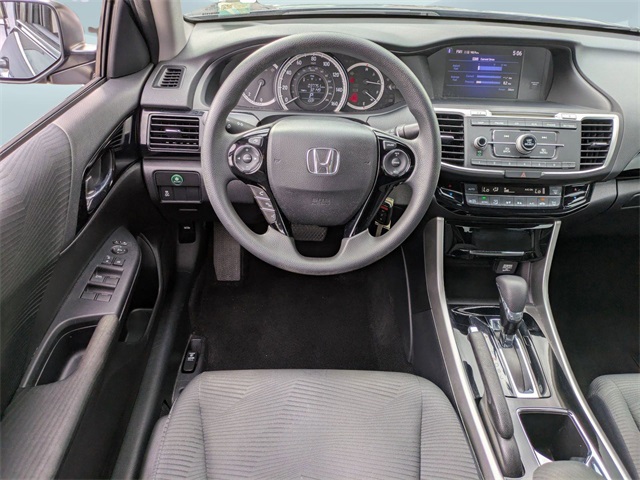 2017 Honda Accord LX photo 16