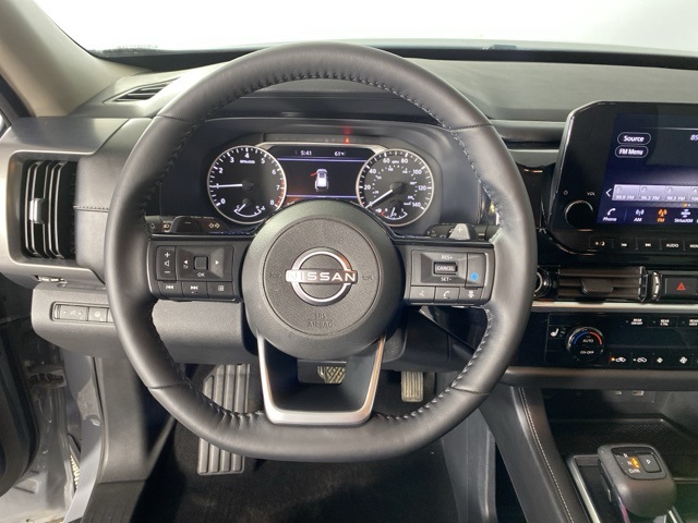 2023 Nissan Pathfinder SL photo 21