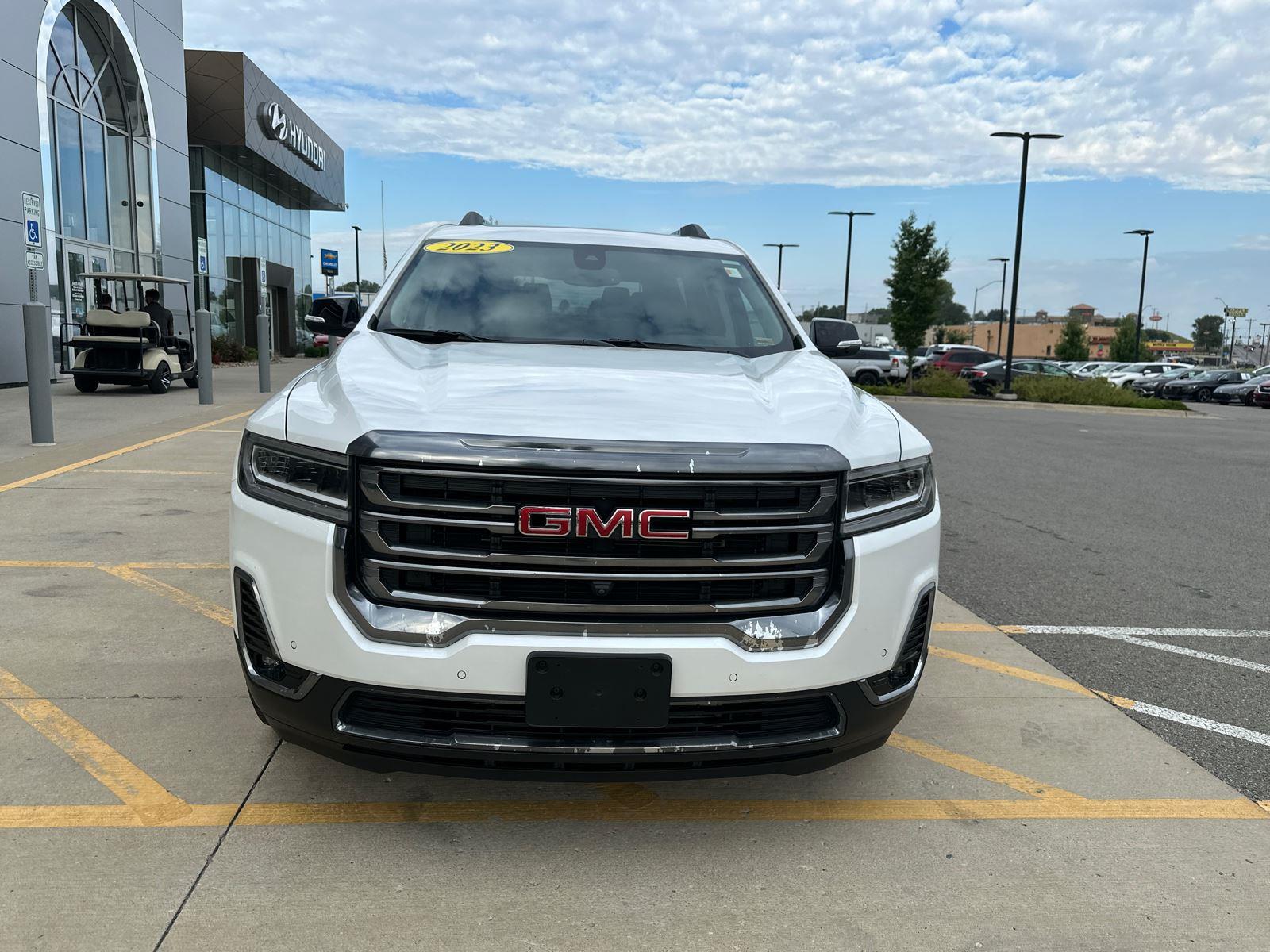 2023 Gmc Acadia AT4 photo 4