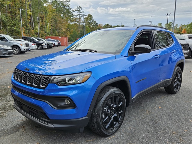 2026 Jeep Compass Latitude Altitude photo 3