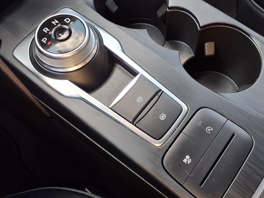 2024 Ford Escape ST-Line photo 10