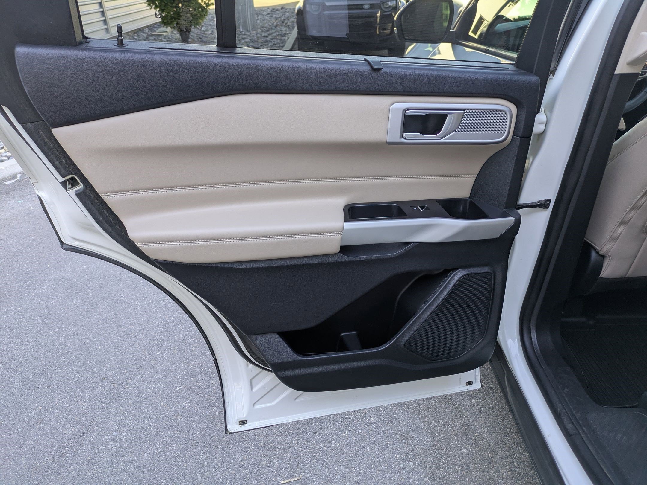 2022 Ford Explorer Limited photo 28