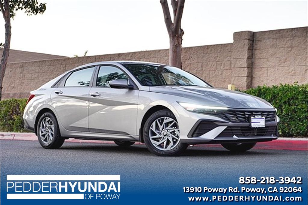 2026 Hyundai Elantra Blue's photo