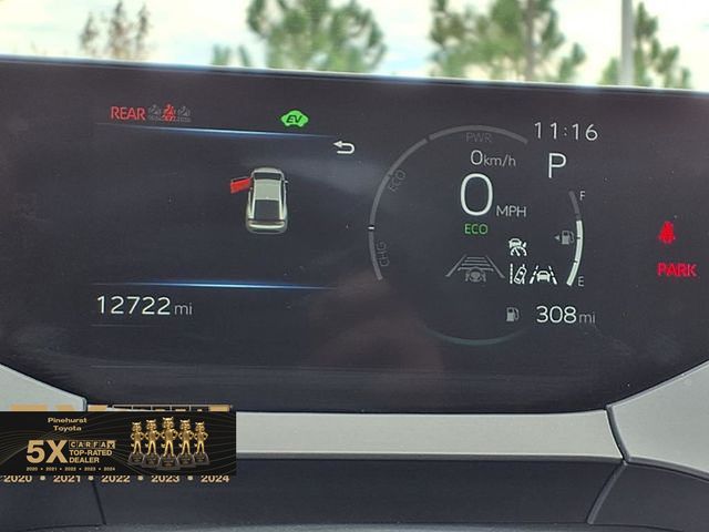 2024 Toyota Prius XLE photo 30