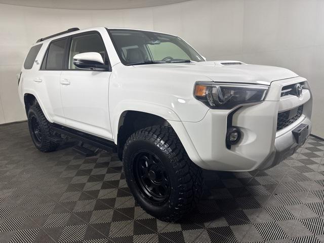2022 Toyota 4Runner TRD Off-Road Premium's photo