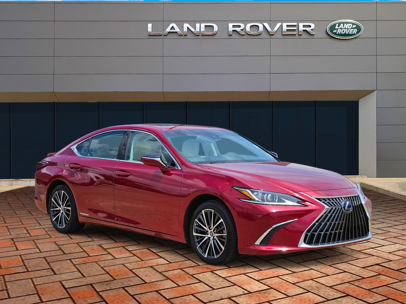 2022 Lexus ES 300h photo 3