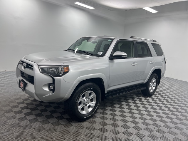 2022 Toyota 4Runner SR5 Premium photo 2
