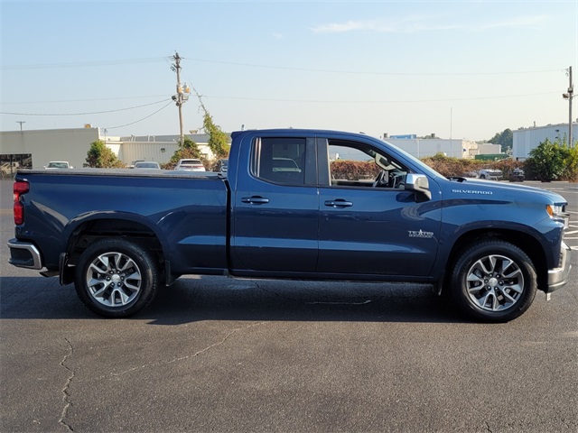 Used 2019 Chevrolet Silverado 1500 LT with VIN 1GCRWCED2KZ367080 for sale in Little Rock