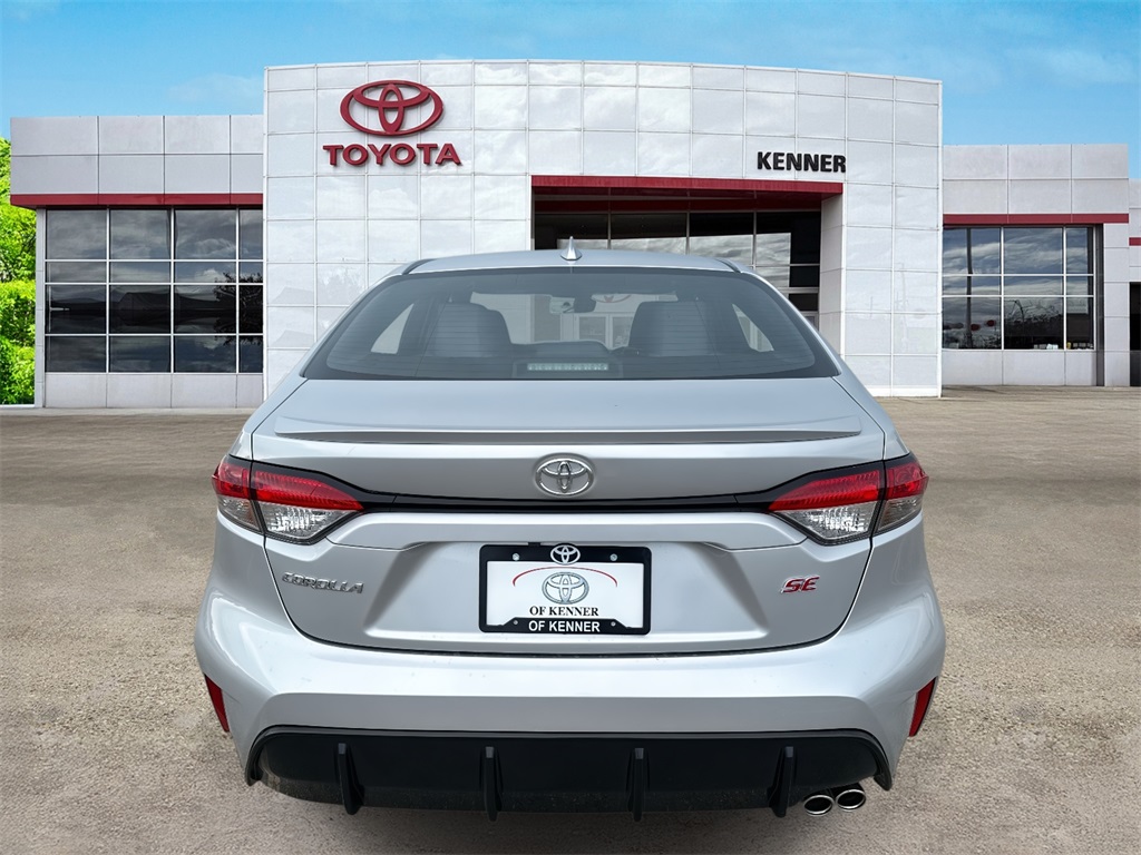 2026 Toyota Corolla SE photo 4
