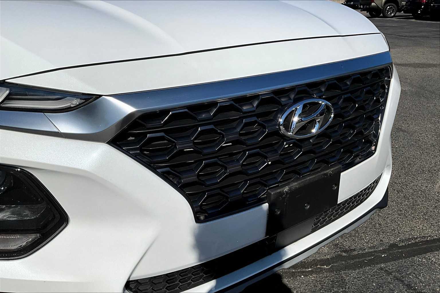 2020 Hyundai Santa Fe SE photo 27