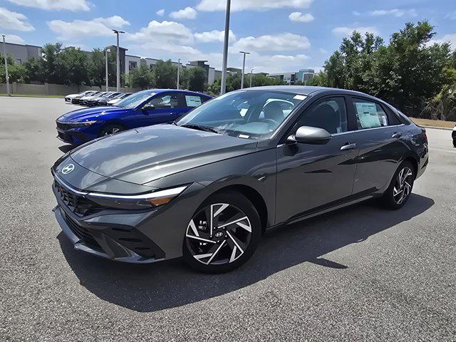 2025 Hyundai Elantra Limited photo 26