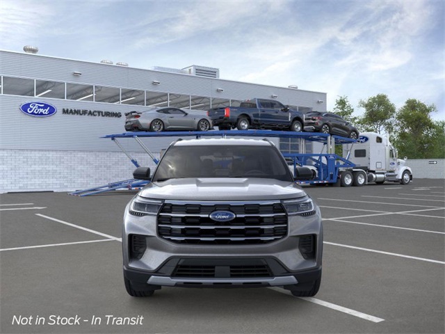 2026 Ford Explorer photo 2