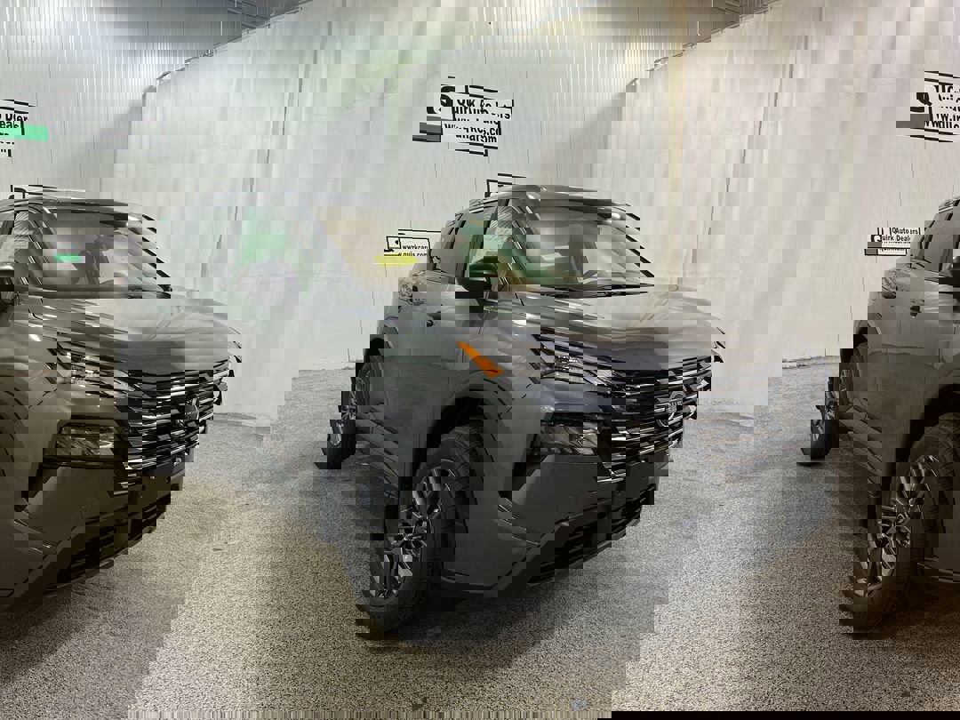 2026 Nissan Rogue S's photo