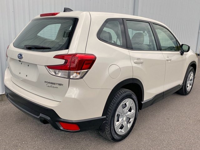 2024 Subaru Forester Base photo 2