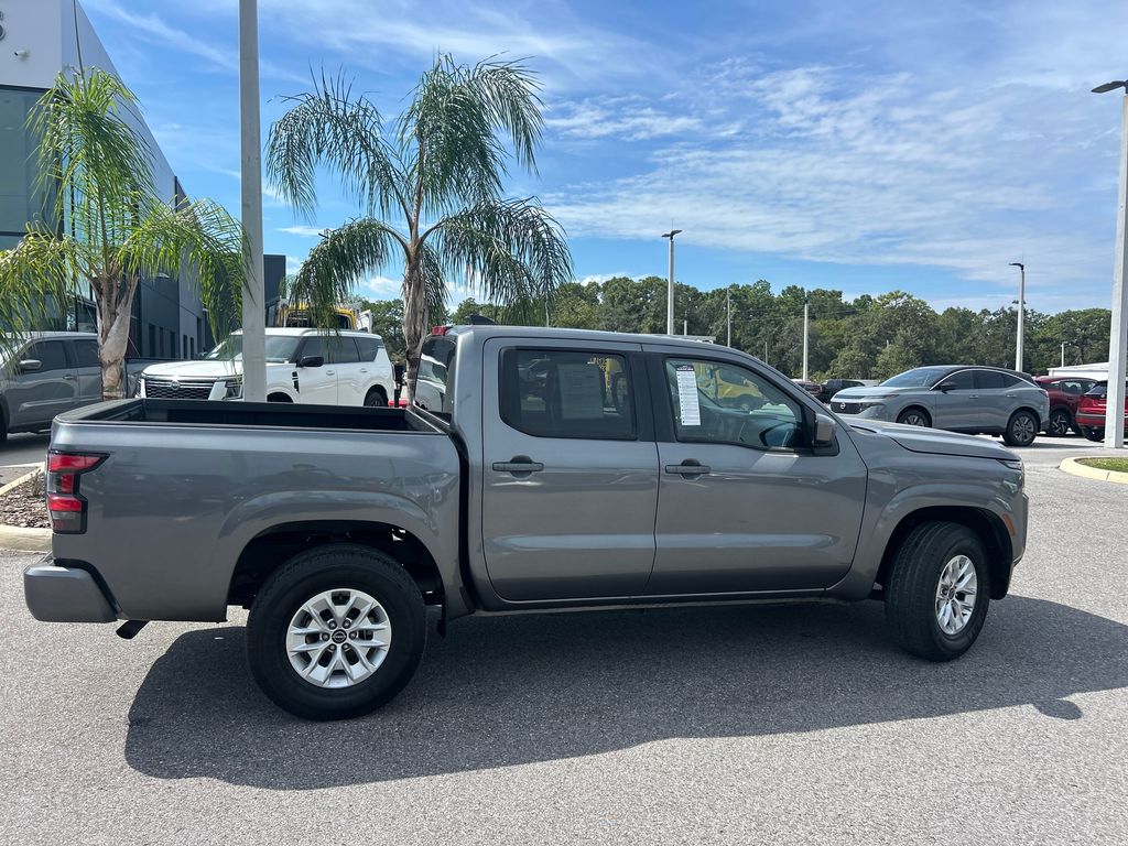 2024 Nissan Frontier SV photo 6