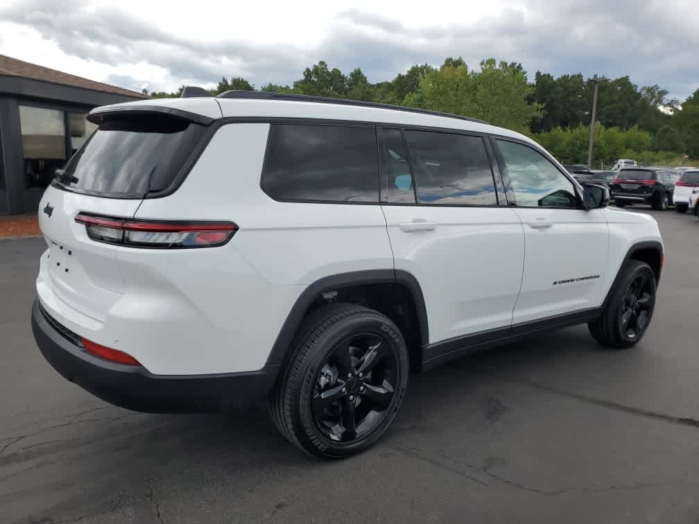 2025 Jeep Grand Cherokee Altitude X photo 4