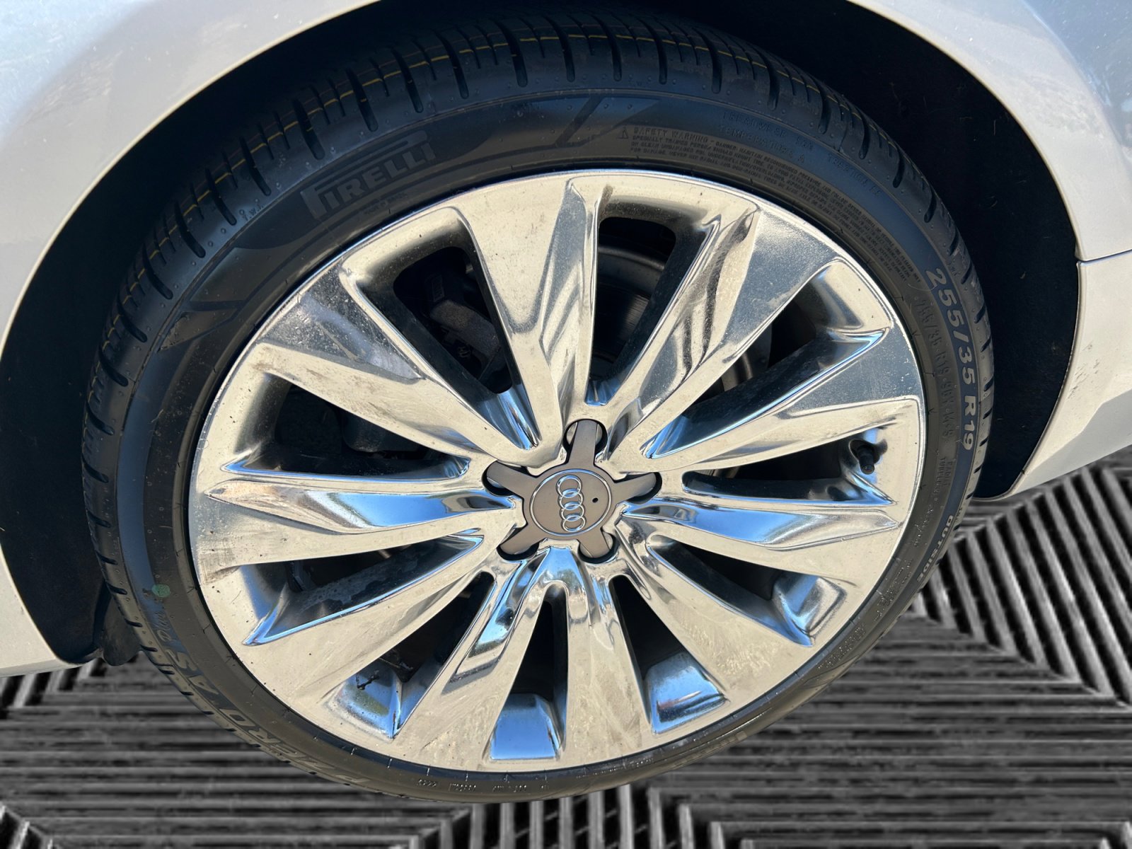 2011 Audi A5 2.0T Premium photo 12