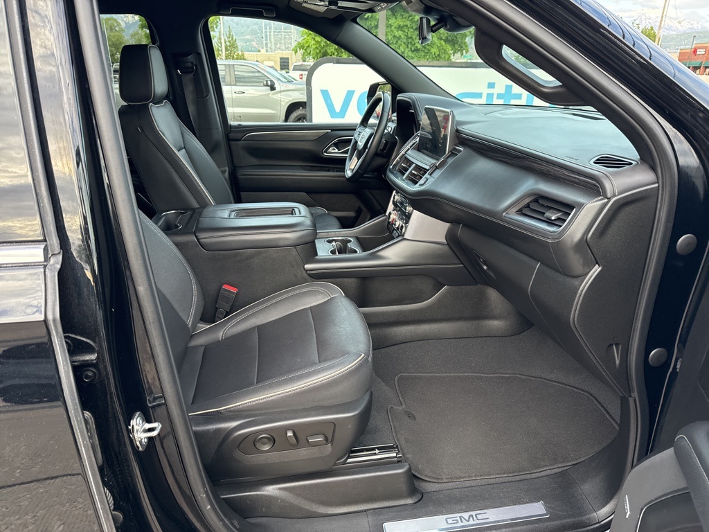 2023 Gmc Yukon SLT photo 19