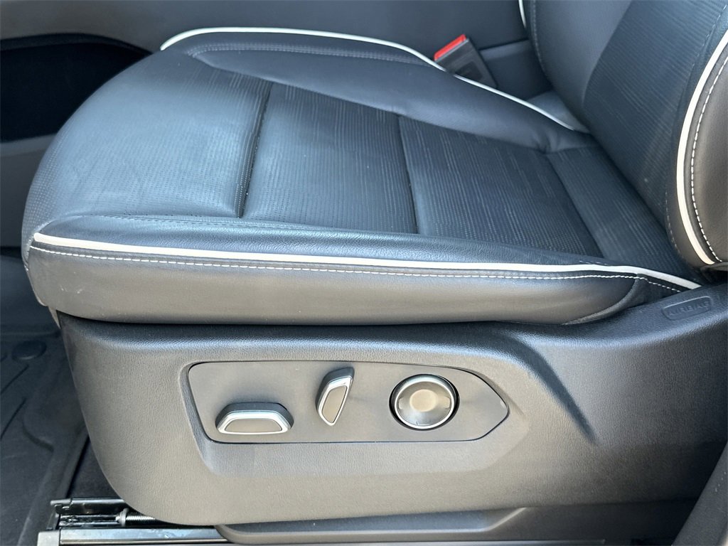 2023 Cadillac Escalade ESV Premium Luxury photo 13