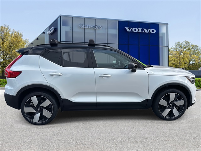Used 2024 Volvo XC40 Ultimate with VIN YV4ER3XM4R2246005 for sale in Queens, NY
