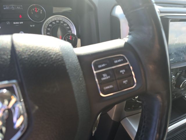2018 Ram 1500 SLT photo 17