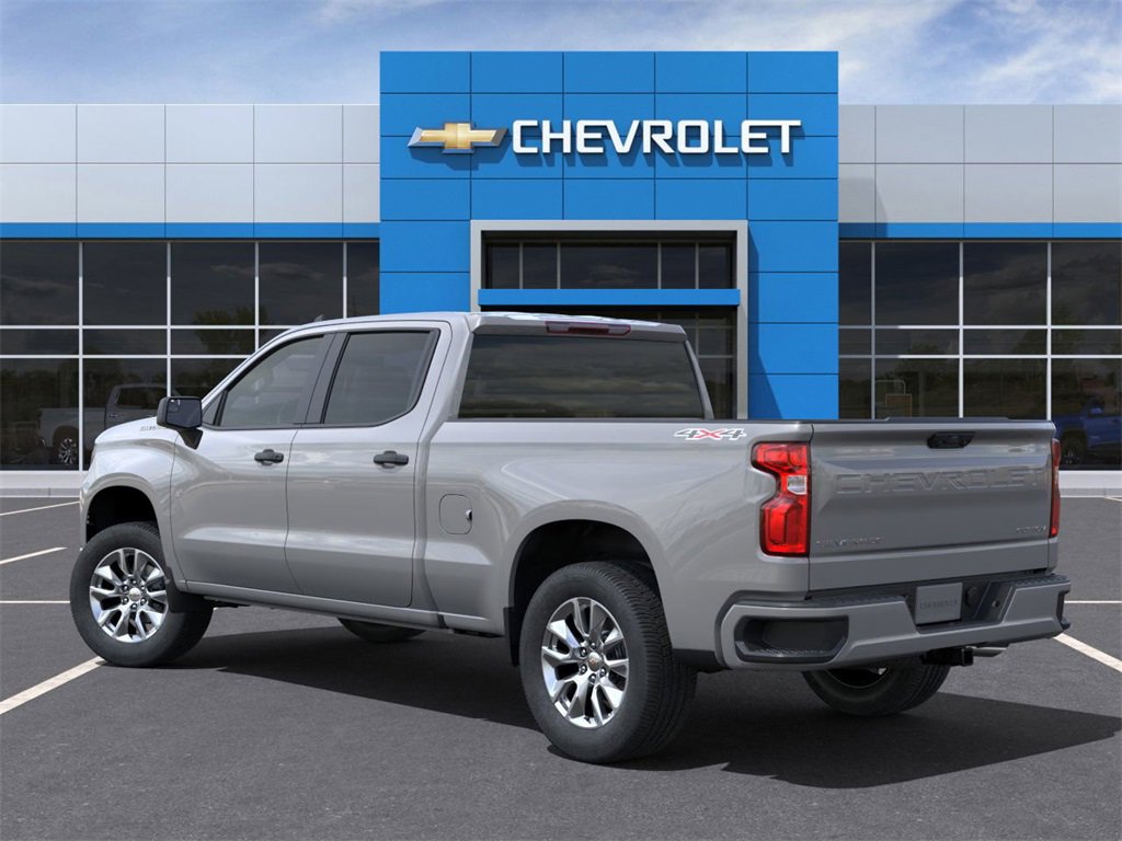 2025 Chevrolet Silverado 1500 Custom photo 2