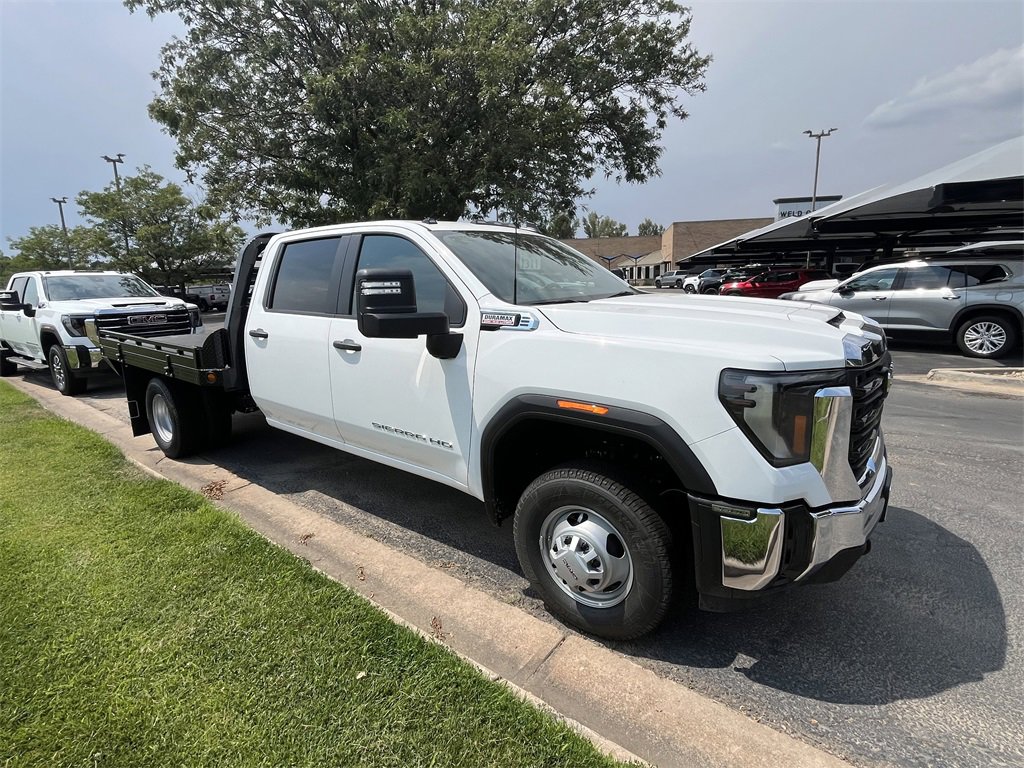 2025 Gmc Sierra 3500 HD Pro photo 3