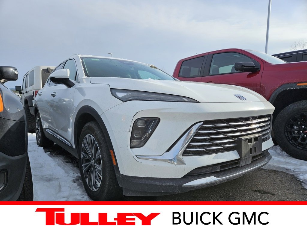 2025 Buick Envision Preferred's photo