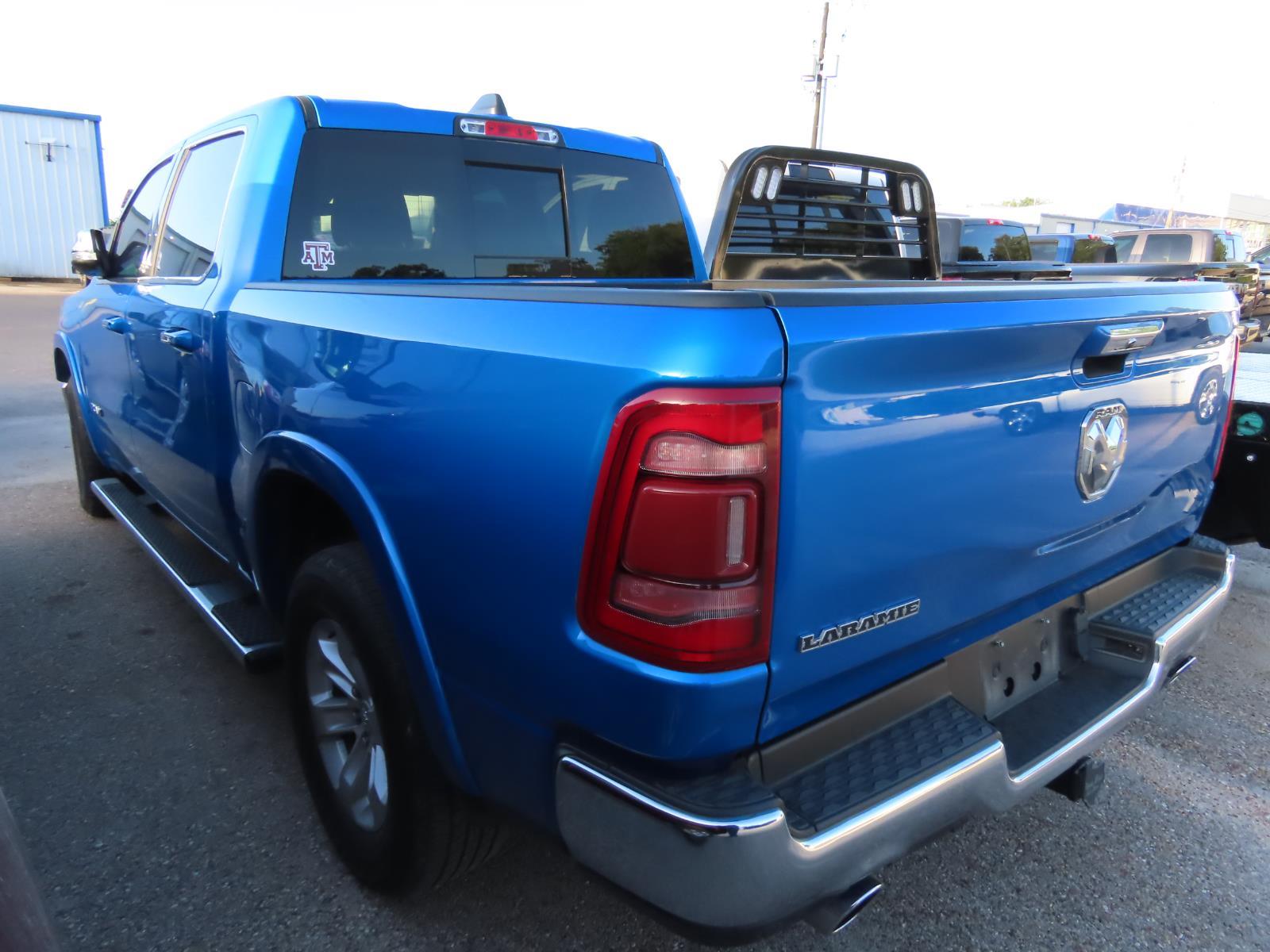 2022 Ram 1500 Laramie photo 6