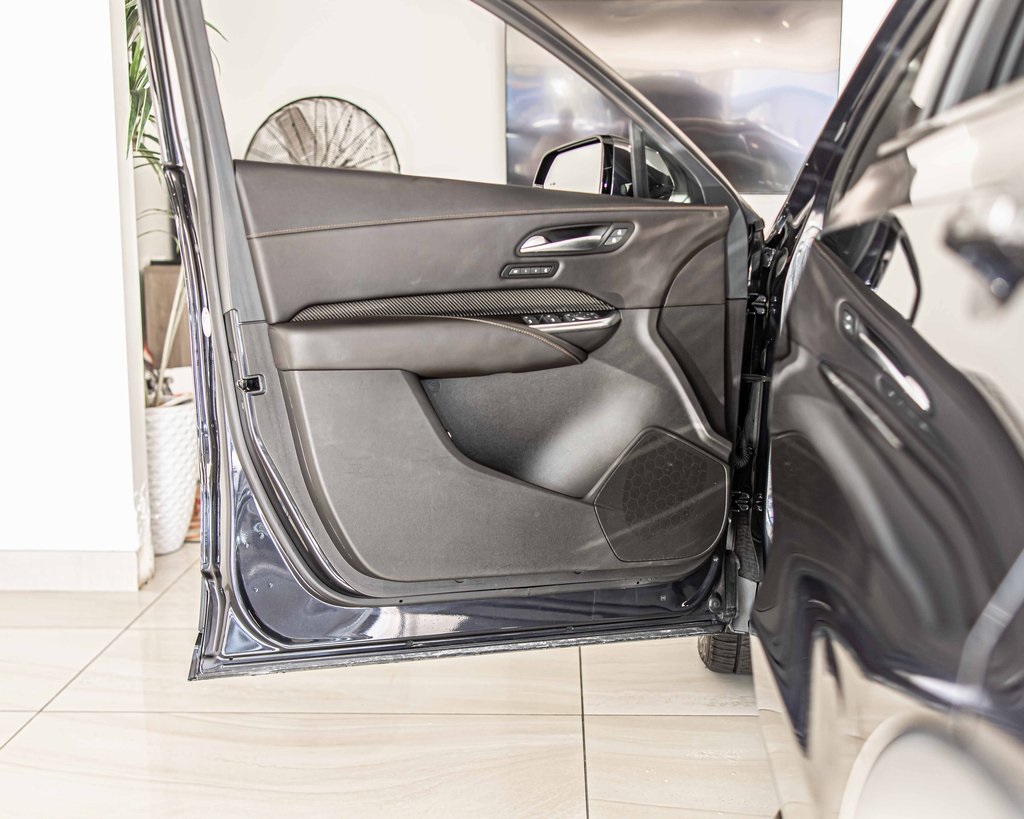 2022 CADILLAC XT4 - Image 32