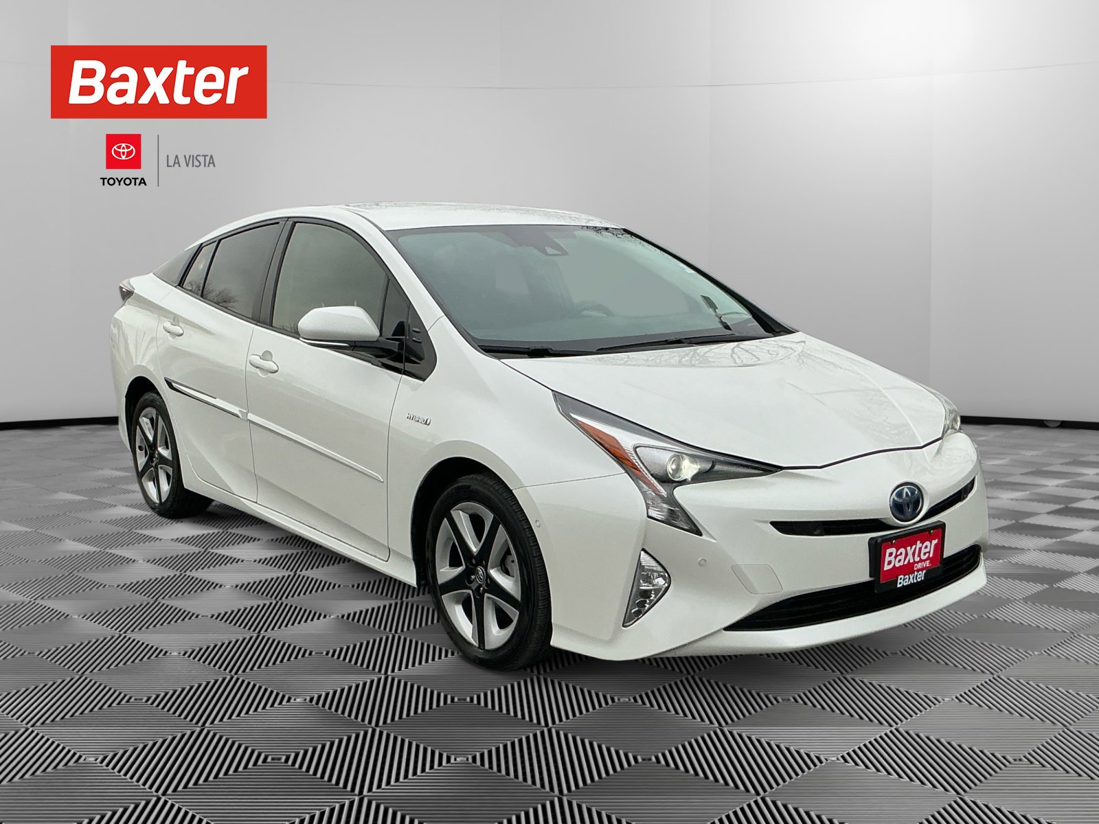 2017 Toyota Prius Three's photo