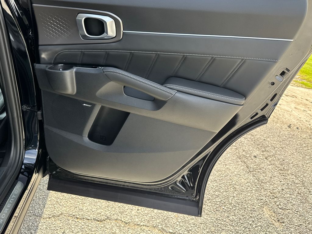2026 Kia Sorento EX photo 16