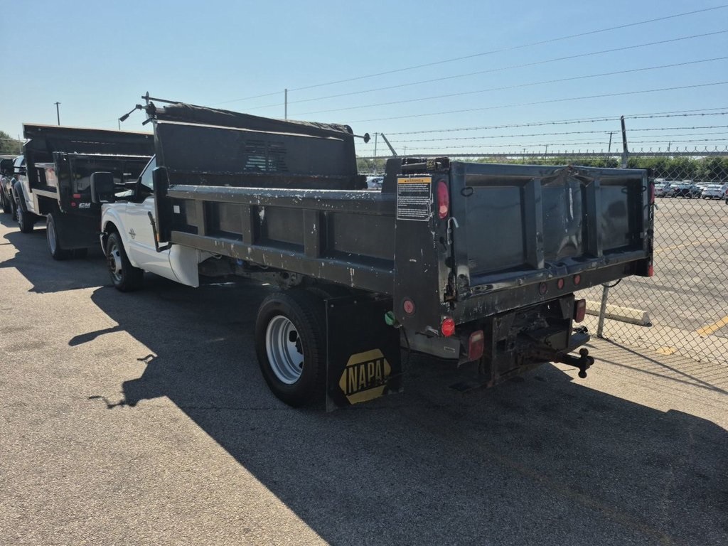2015 Ford F-350 photo 3