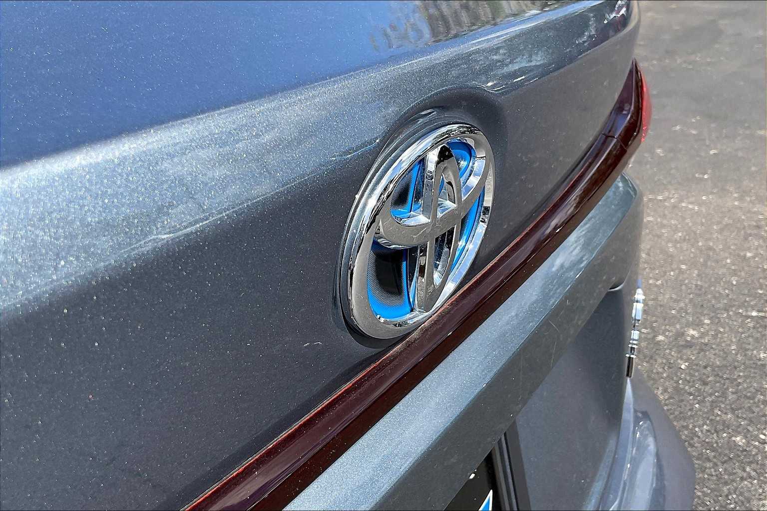 2023 Toyota Corolla Hybrid LE photo 8