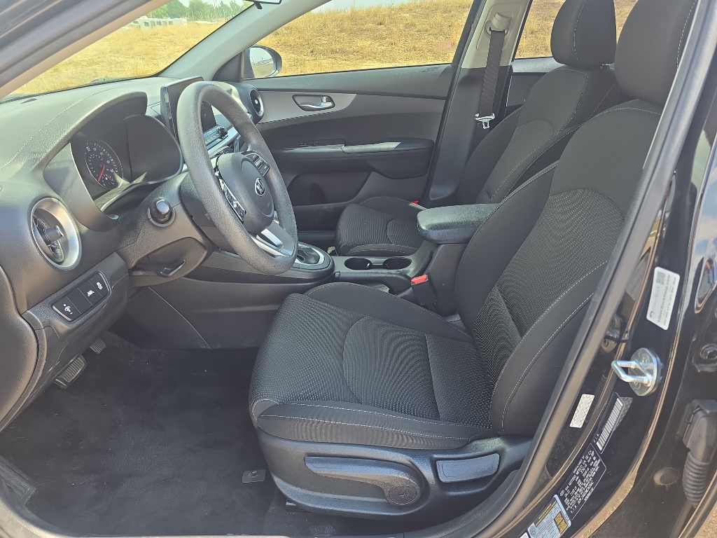 2021 Kia Forte LXS photo 9