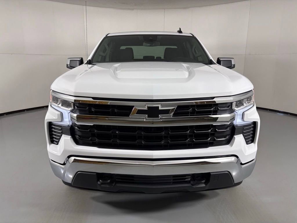 2026 Chevrolet Silverado 1500 LT photo 4