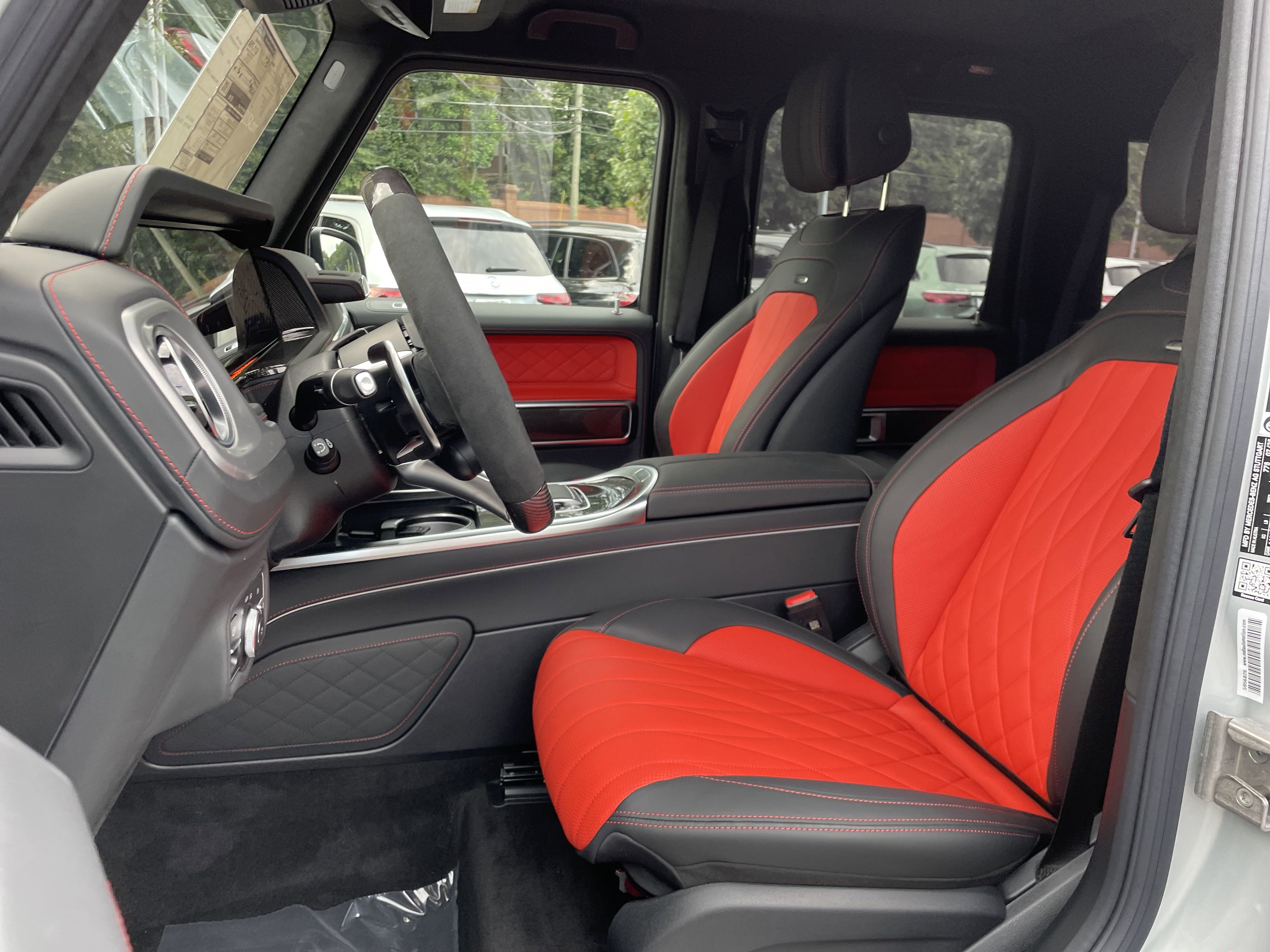 2025 Mercedes Benz G AMG 63 photo 6