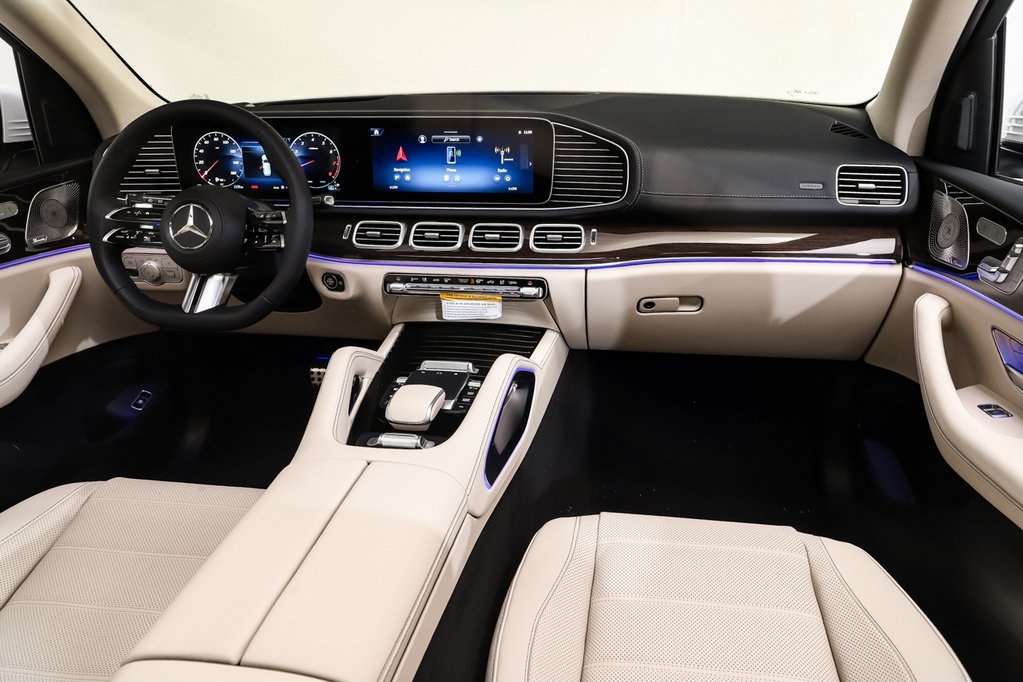 2026 Mercedes Benz GLS 580 4MATIC photo 8