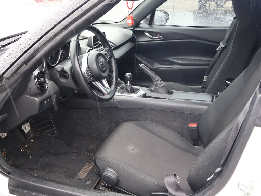 2016 Mazda MX-5 Miata Miata Sport photo 4