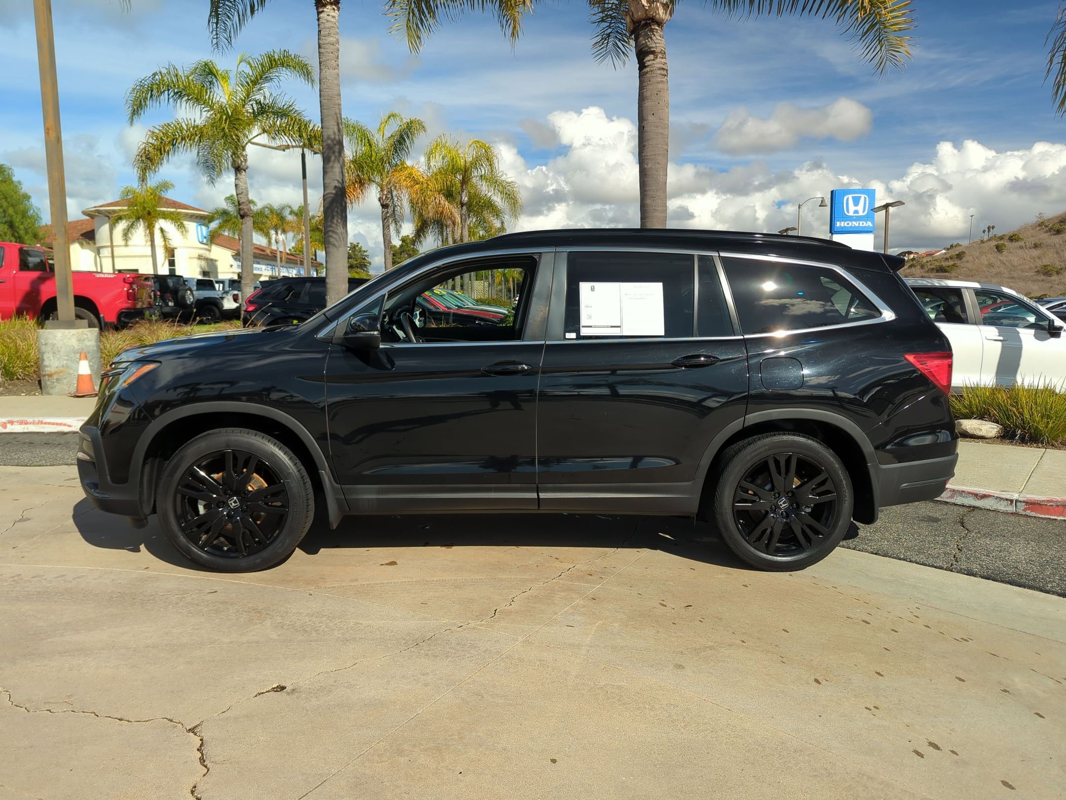 2022 Honda Pilot Special Edition photo 2