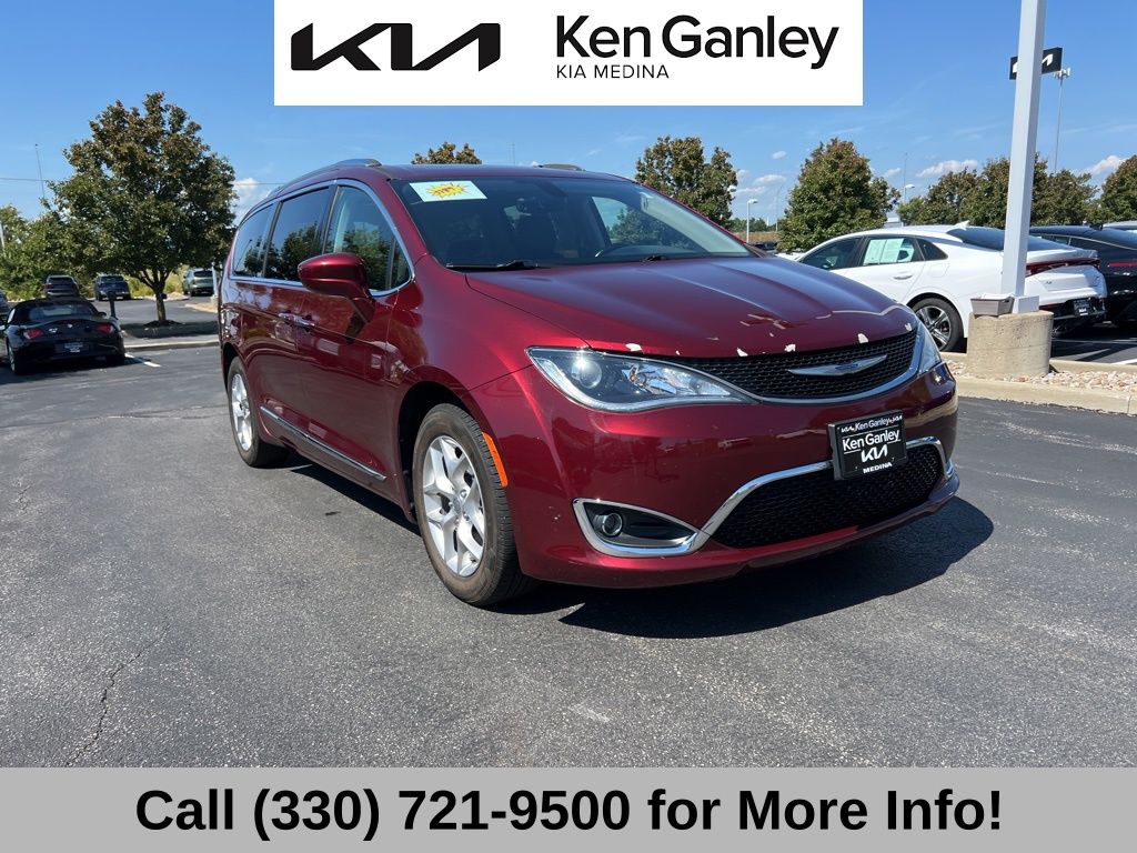 2018 Chrysler Pacifica Touring Plus photo 6