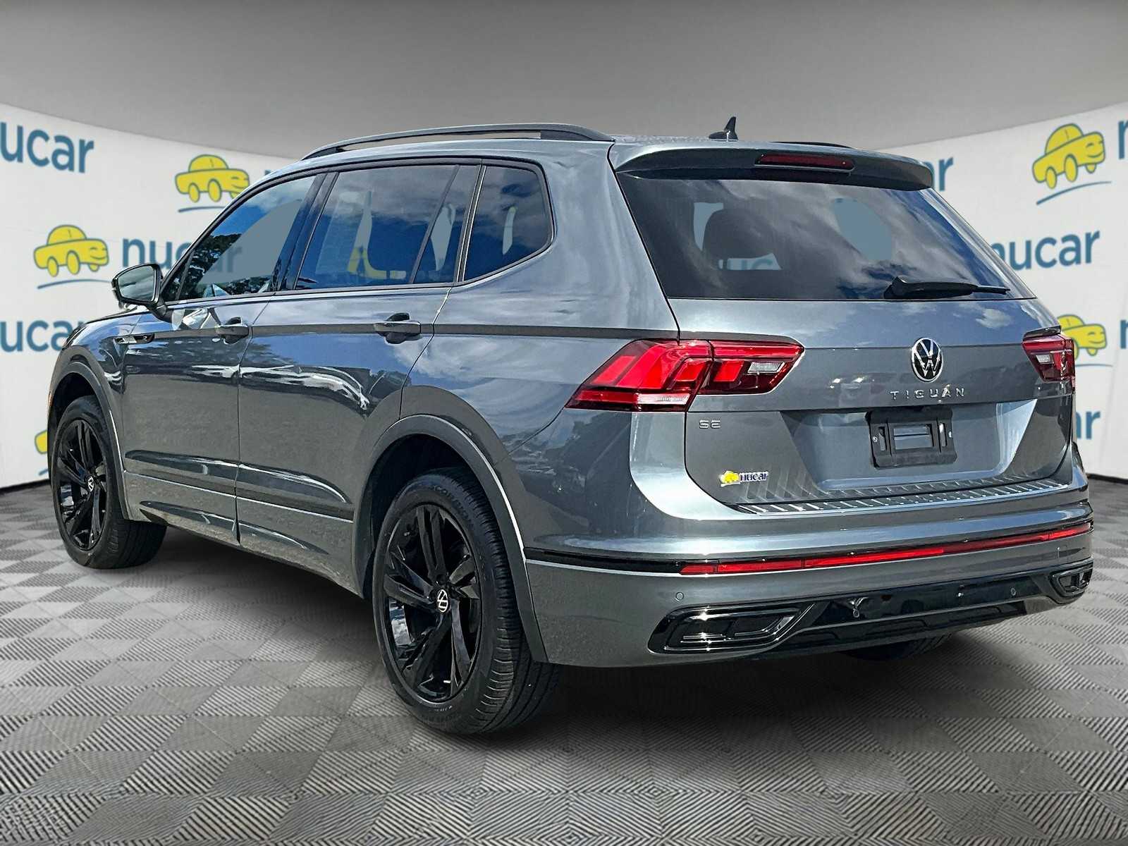 2023 Volkswagen Tiguan SE R-Line Black photo 2