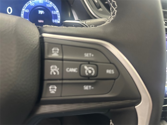 2025 Jeep Grand Cherokee Altitude photo 23