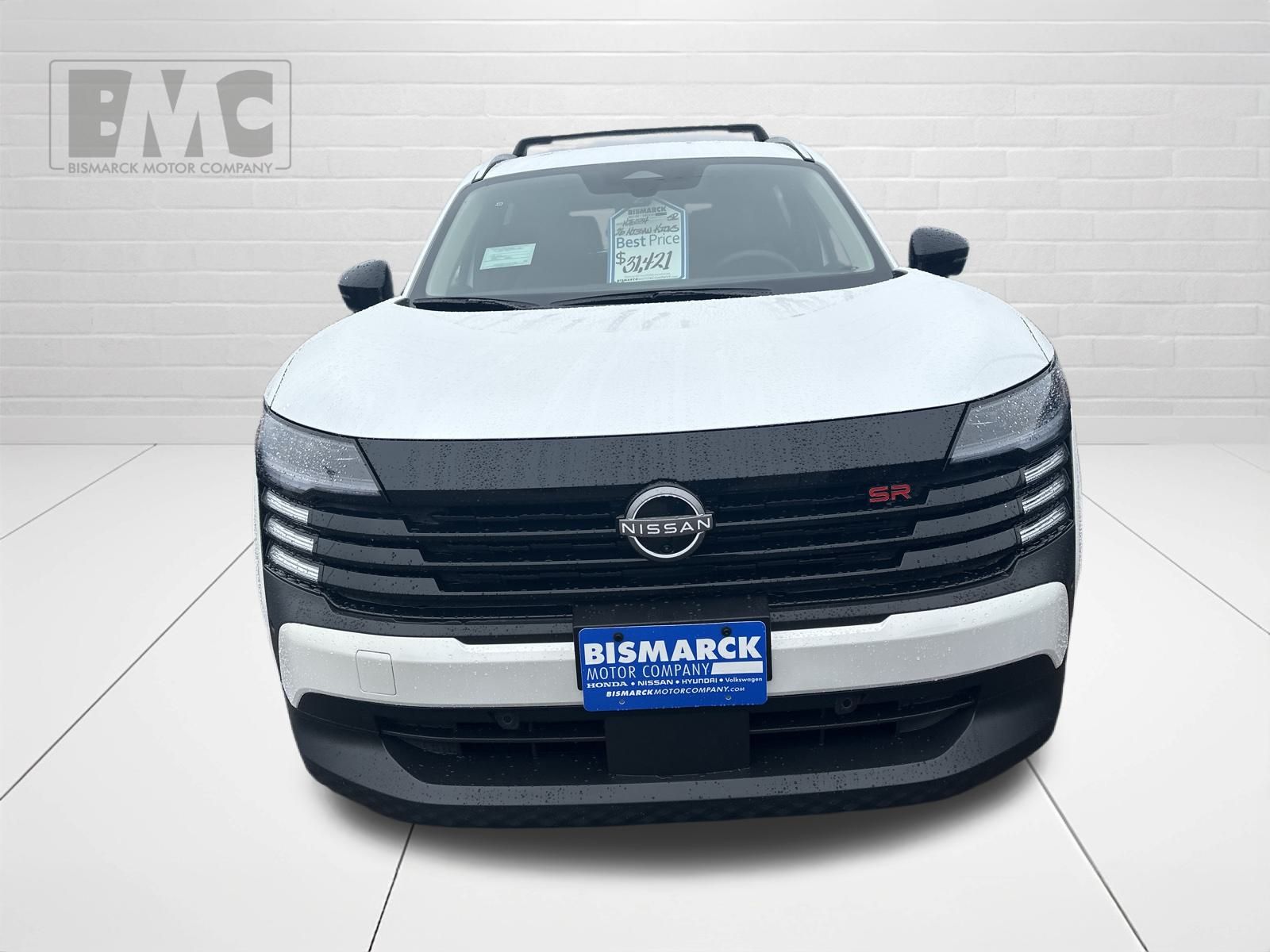 2026 Nissan Kicks SR photo 3