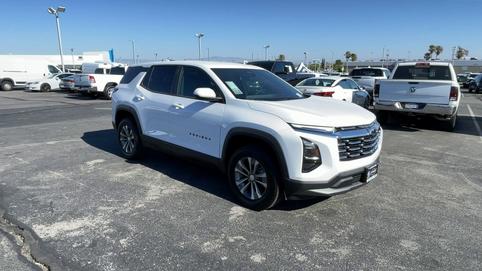 2026 Chevrolet Equinox LT photo 32