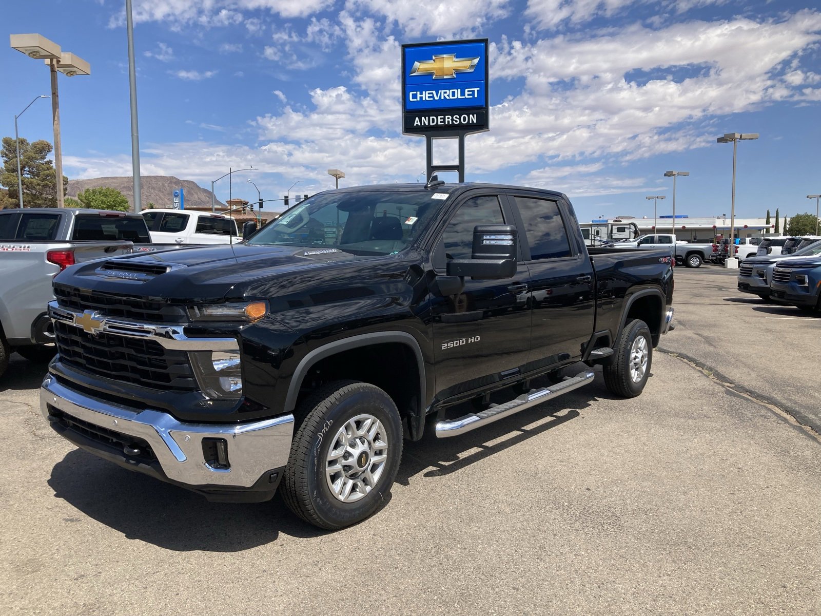2025 Chevrolet Silverado 2500HD LT's photo